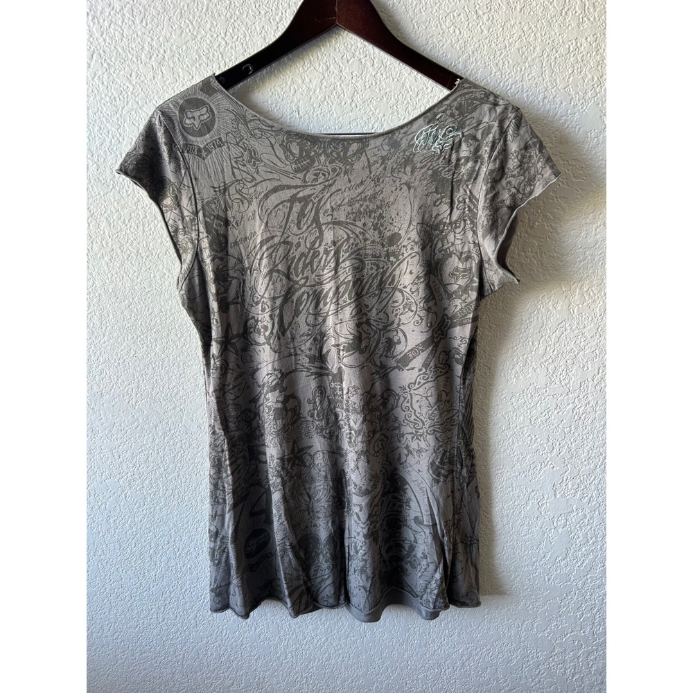 Fox Girls Graphic T Shirt V Neck All Over Print Large Y2K Grudge Punk - Picture 4 of 9